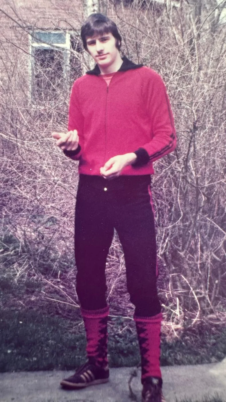 Norbert Endres im Trainingsanzug, Porträt